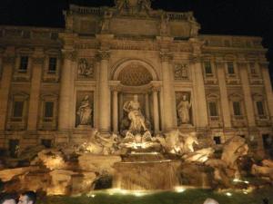 trevi fountain